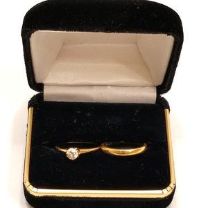 2 pieces vintage solitaire diamond & 14 kt gold wedding engagement rings set box